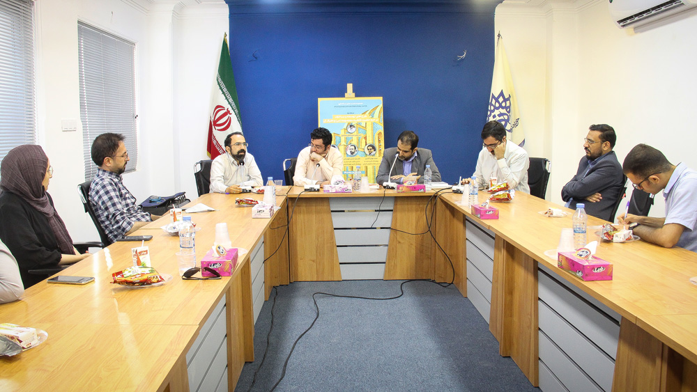 نشست «طرح‌های توسعه و مداخلات در حرم حضرت معصومه(س) و اطراف آن» برگزار شد