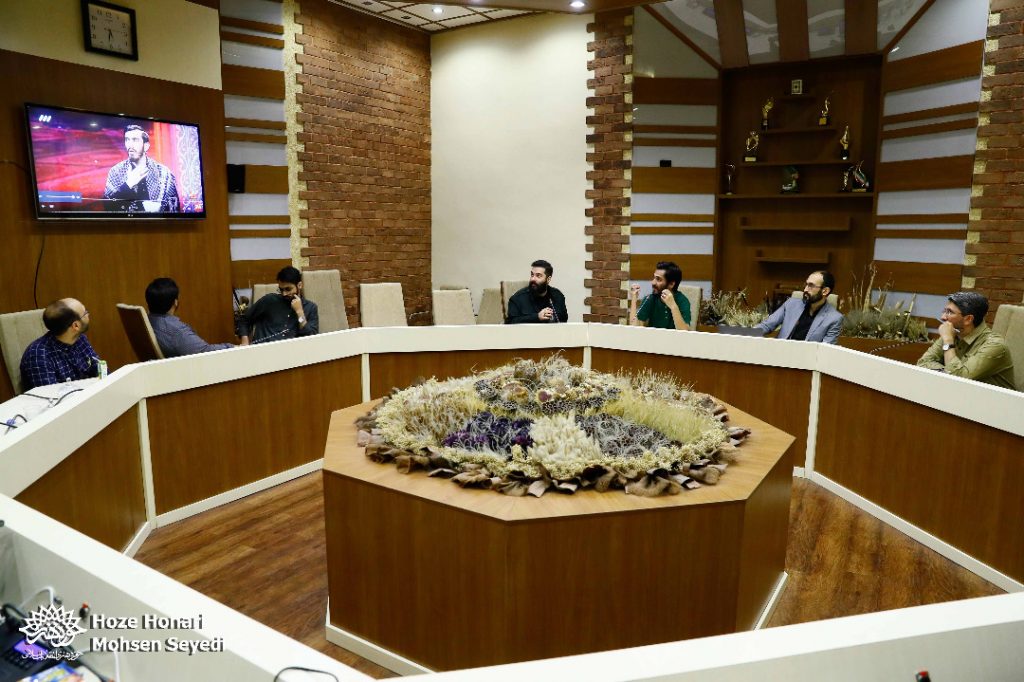با نگاهی به برنامه تلویزیونی «حسینیه معلی» نشست «در هیئت رسانه» برگزار شد