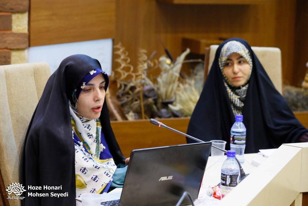 در هفدهمین نشست «مسأله شهر» مطرح شد؛ باید الگوی سوم زن را تعریف و در عرصه‌های گوناگون شهری اجرا کنیم