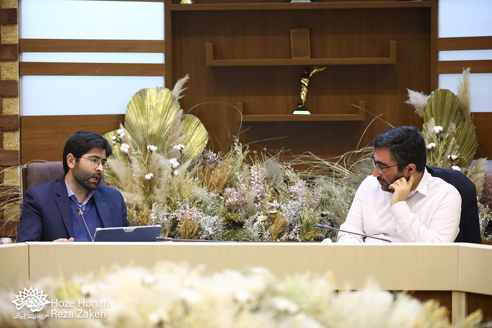 در سی‌وپنجمین نشست مسئله‌ شهر مطرح شد: شهر فرهنگ تبدیل به  شهر سرمایه و مصرف ‌شده است