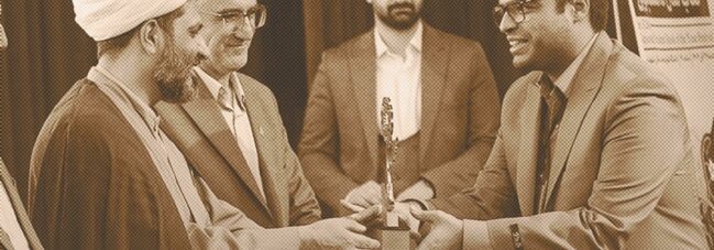 با کتاب «مفاهیم کلیدی در اقتصاد رسانه»؛ آرین طاهری برگزیده سی‌و‌دومین جشنواره کتاب سال دانشجویی شد